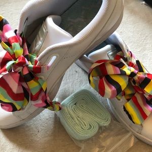 Puma white tennis shoes